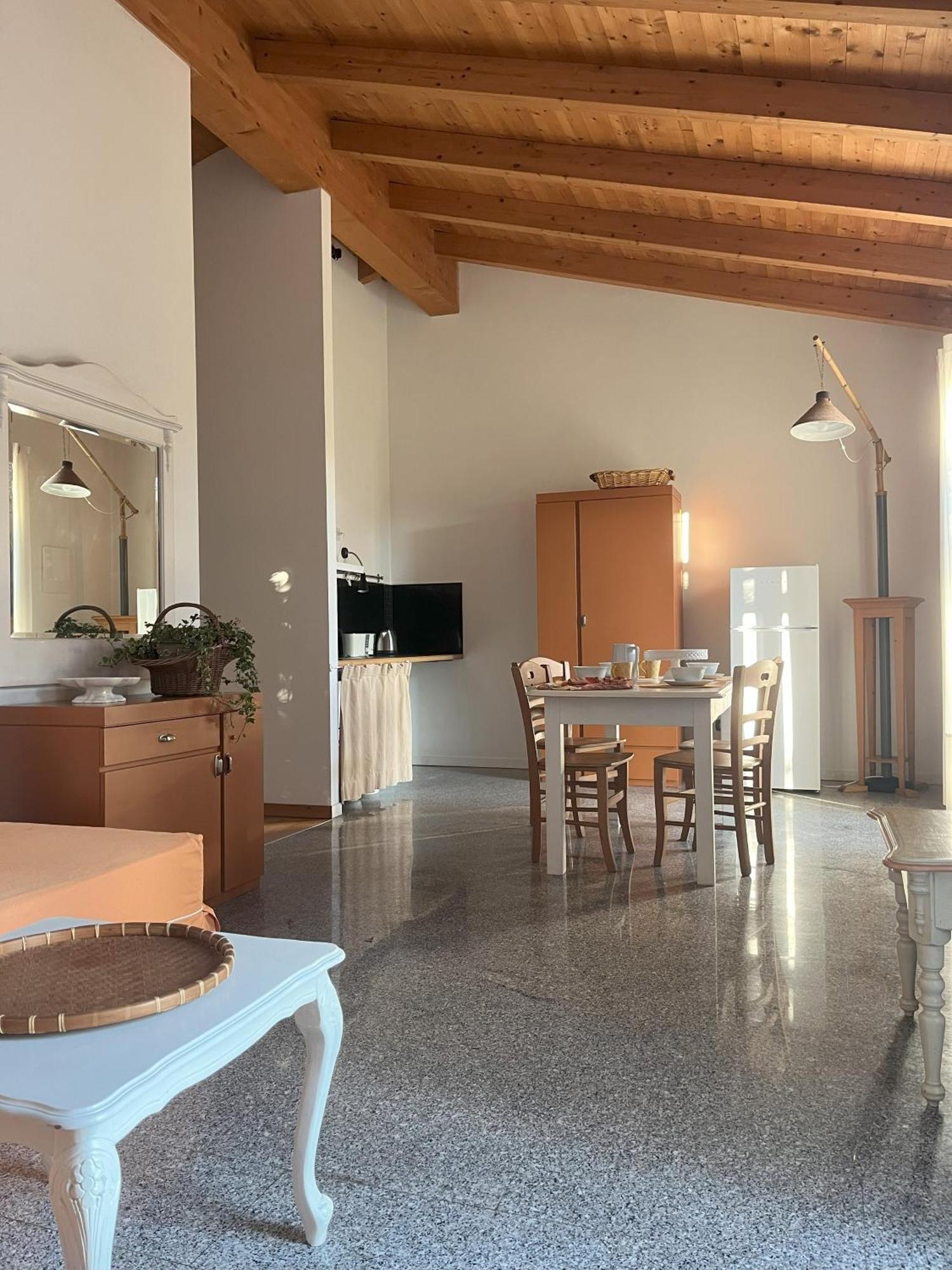 La Foresteria Di Borgogelsi Apartments Sanguinetto Kamer foto